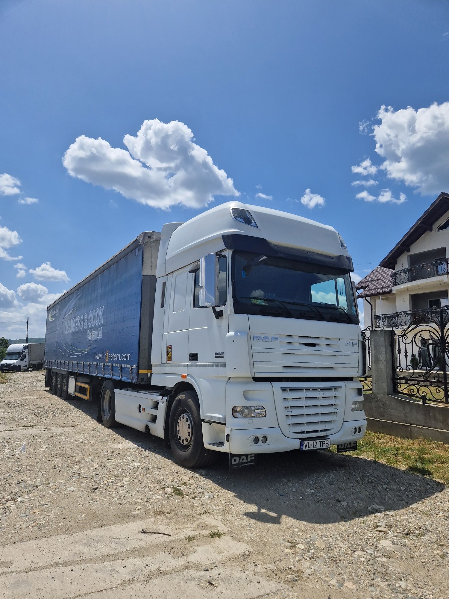 Vând camion daf xf