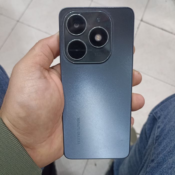 Tecno spark 20 sotiladi