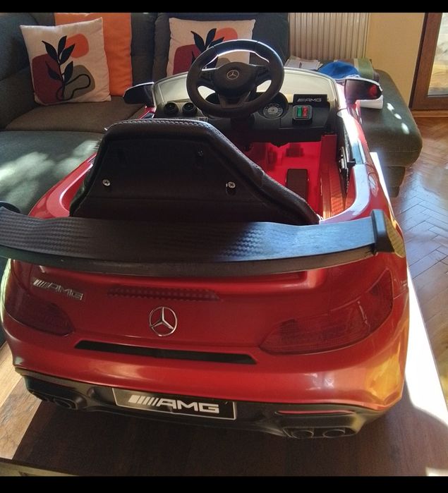 Акумулаторна кола MERCEDES GT с меки гуми