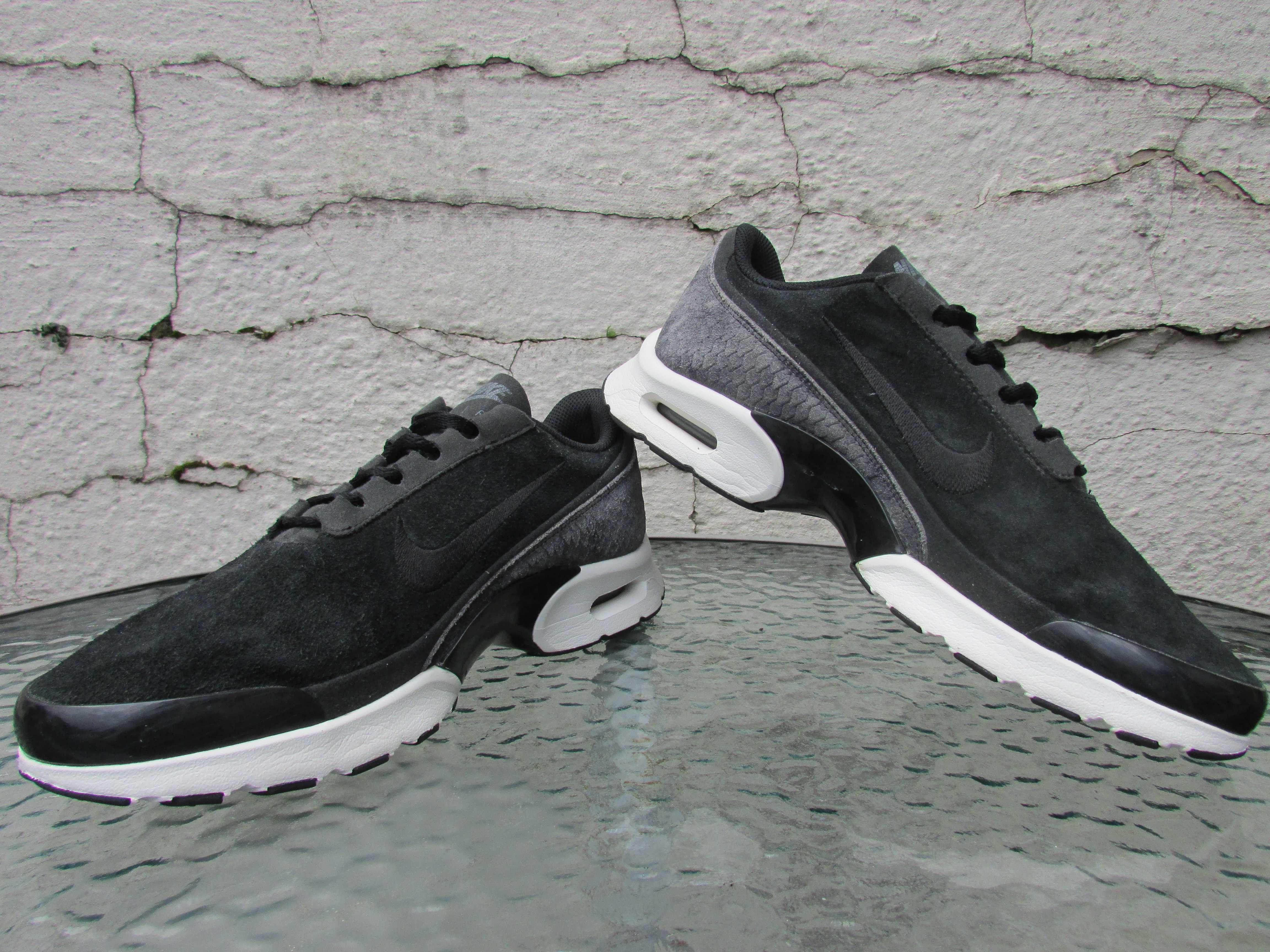 Дамски маратонки Nike Air Max Jewell Premium