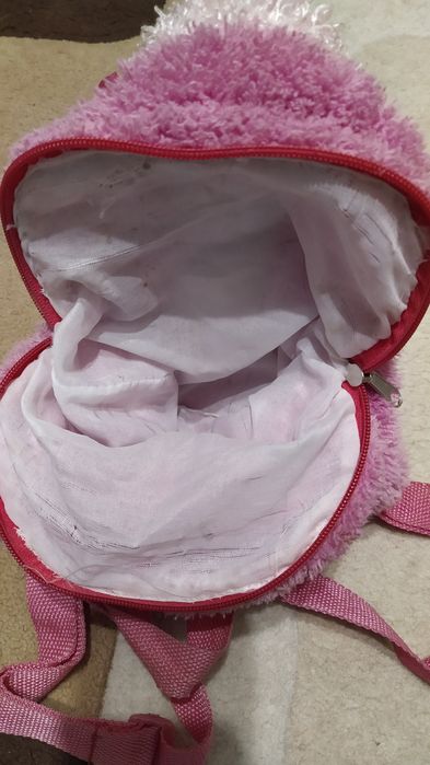 Детски ранички и шапки