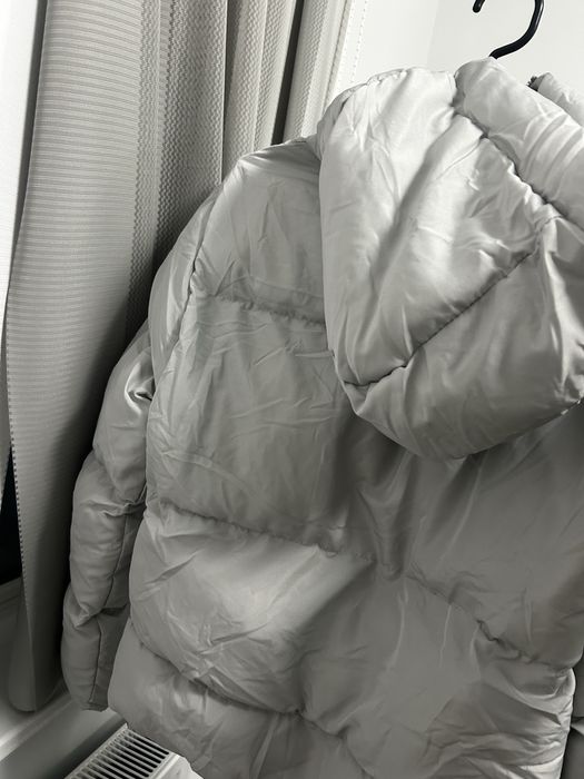 Пишете на лично защото ще се купи Чисто ново дамско зимно яке с етикет