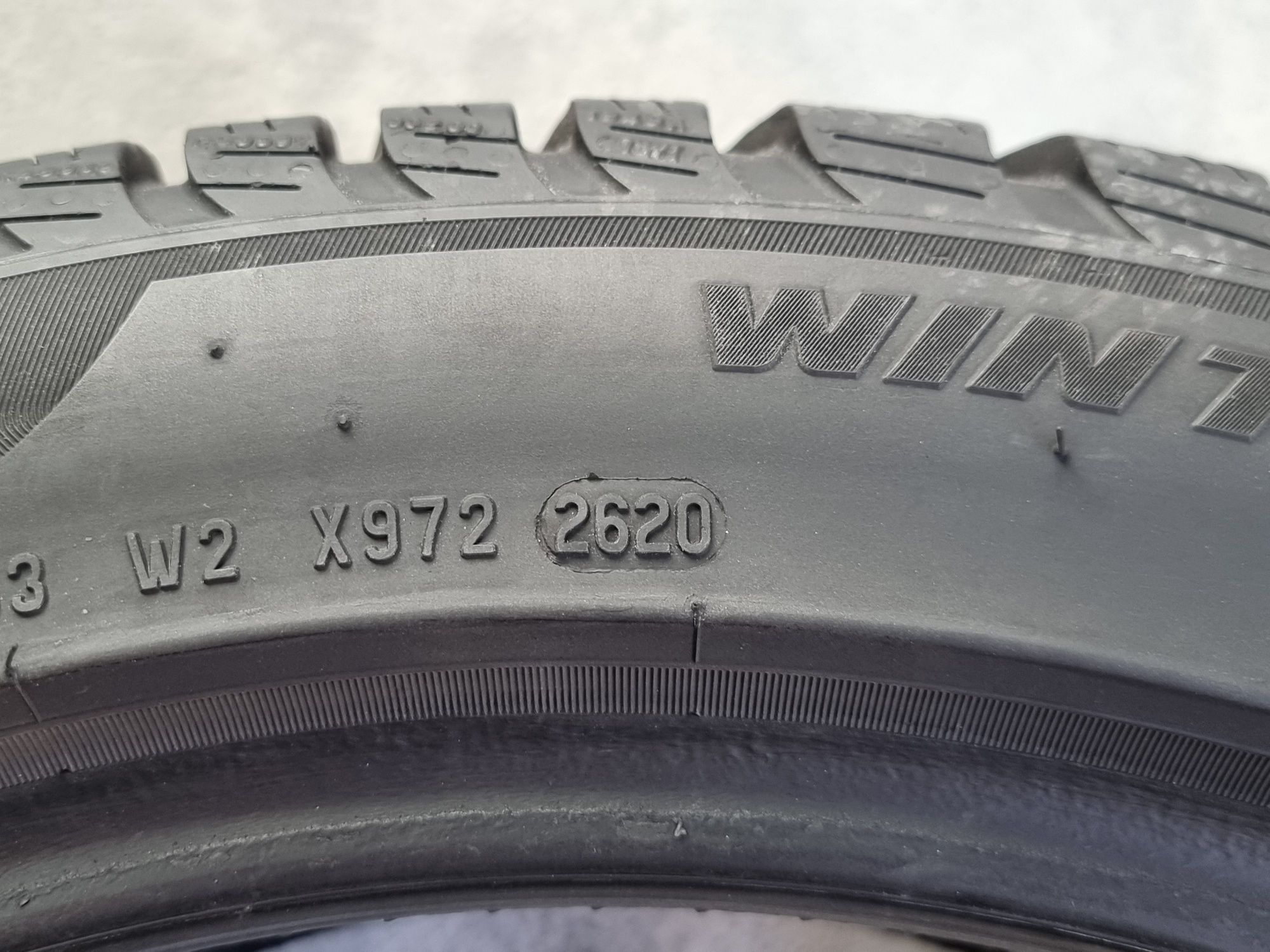 245/45/19 Pirelli 4Броя: 470лв 7мм Run on flat