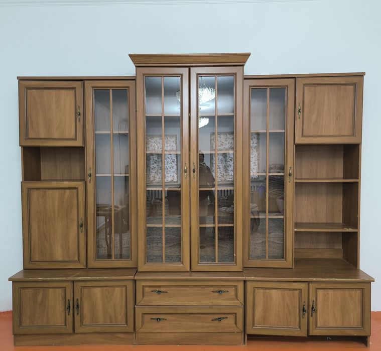 Мебель залга арналган сервант