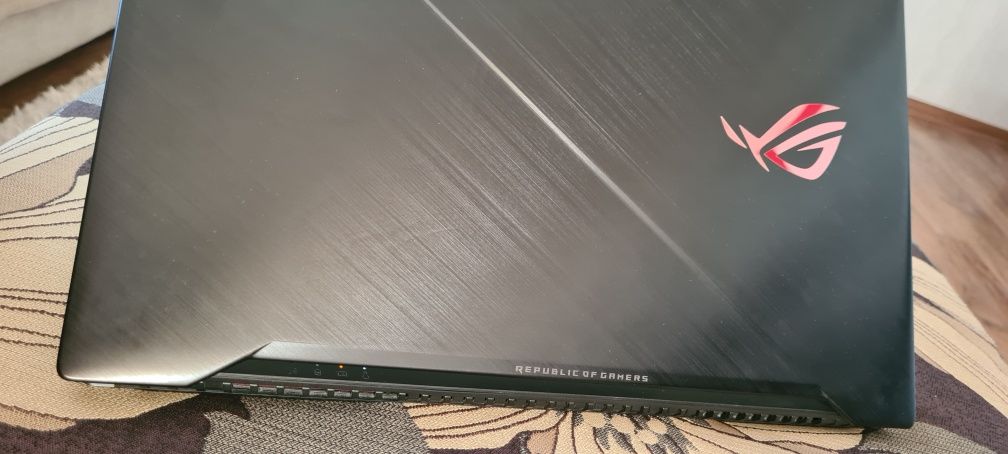 Laptop Asus ROG 17,3 inch Intel I7 placa video 4GB GL703GE