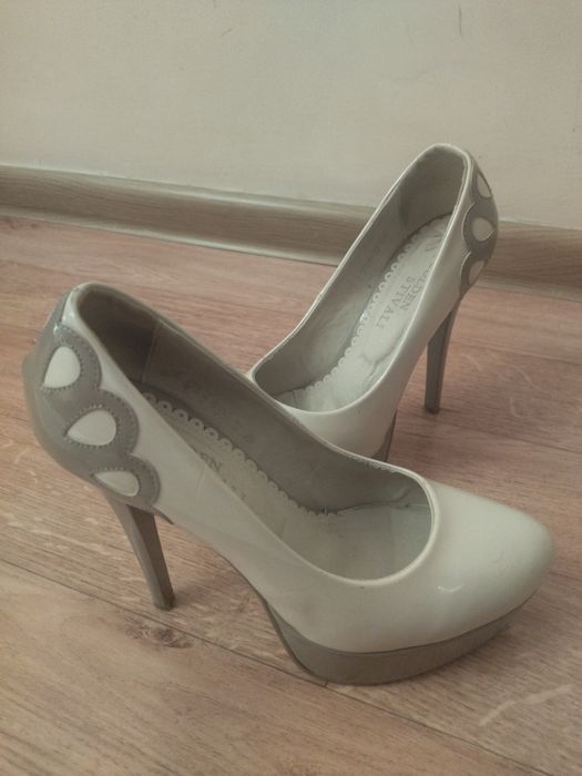 Туфли женские лакированные