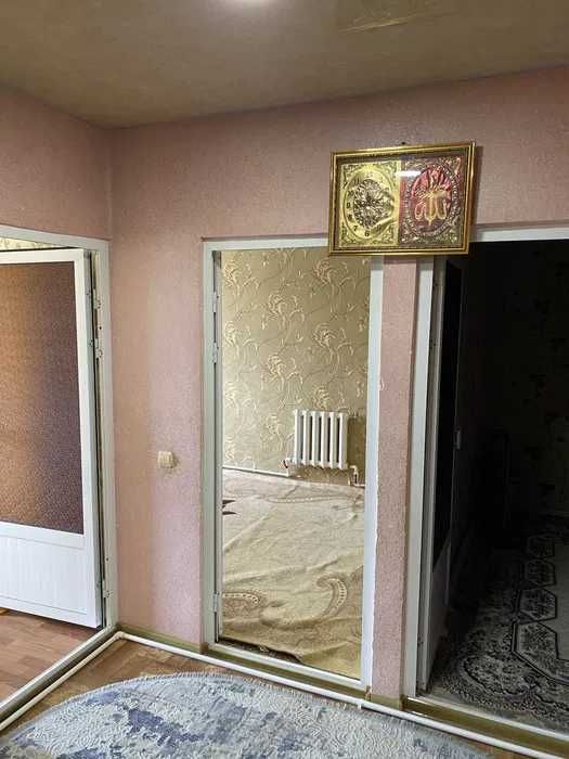 Срочно 3 хонали квартира сотилади Шарк-1