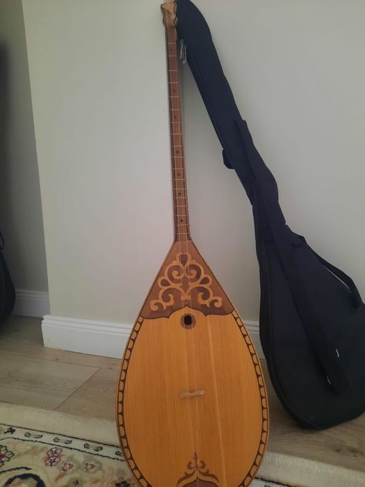 Домбыра 2 шт. Б/у