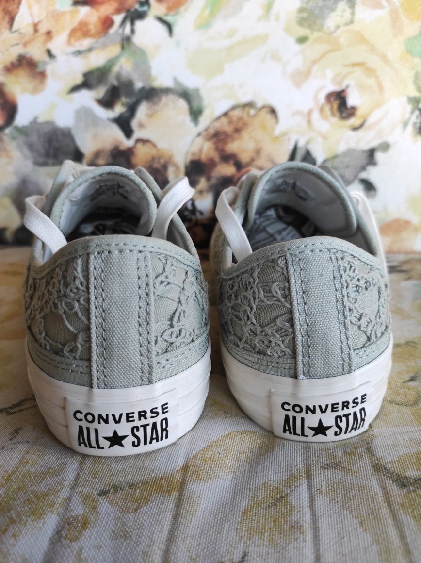 Кецове converse -нови