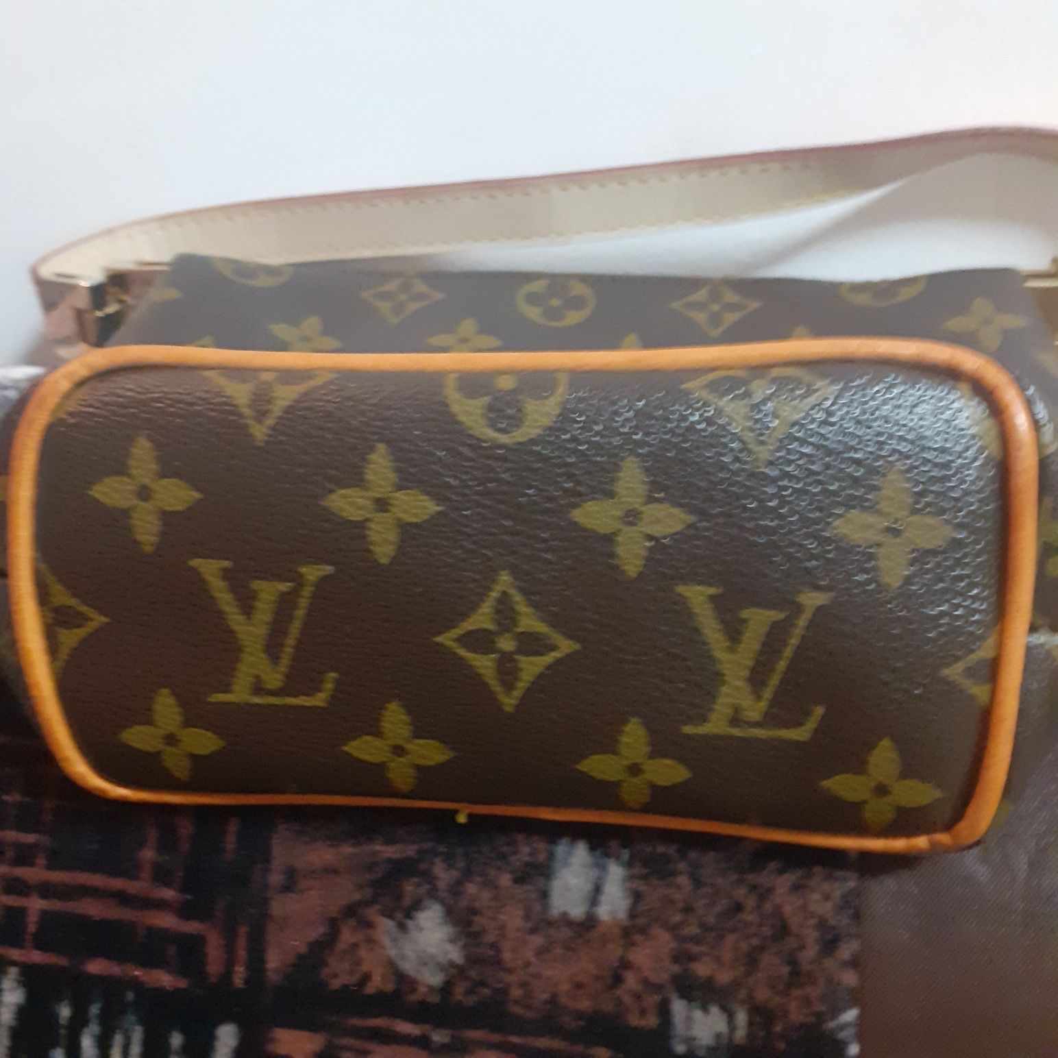 Чанта Louis Vuitton