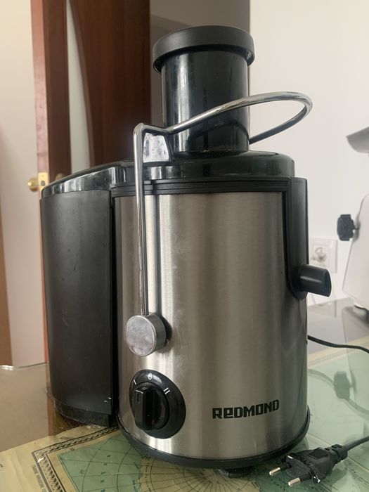 Соковыжималка REDMOND Juice Extractor
