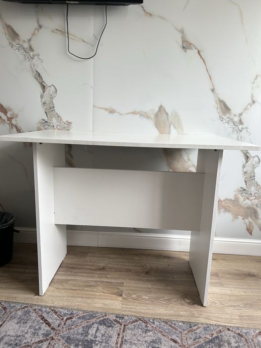 Стол и 2 стула кухонные комплект