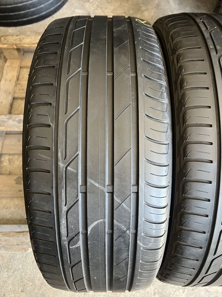 2 anvelope vara 215/50/18 Bridgestone!!
