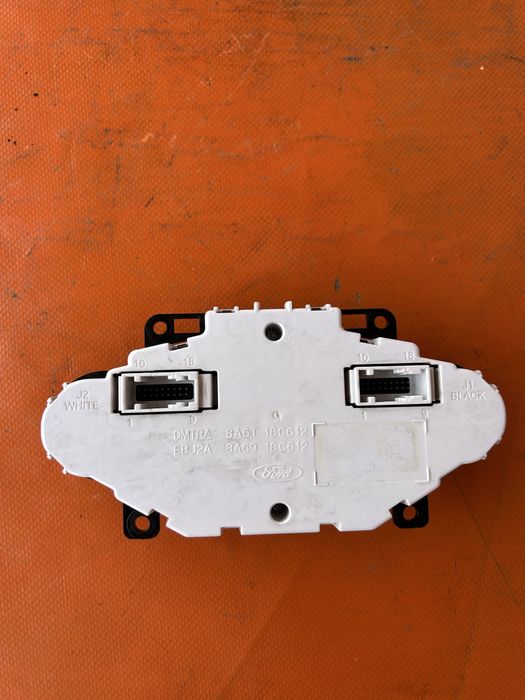 Display bord Ford Fiesta 6 AA6T-18B955-FB