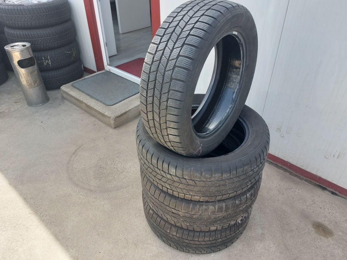 125 lei bucata! Set anvelope M+S/IARNA 215 55 17 Continental