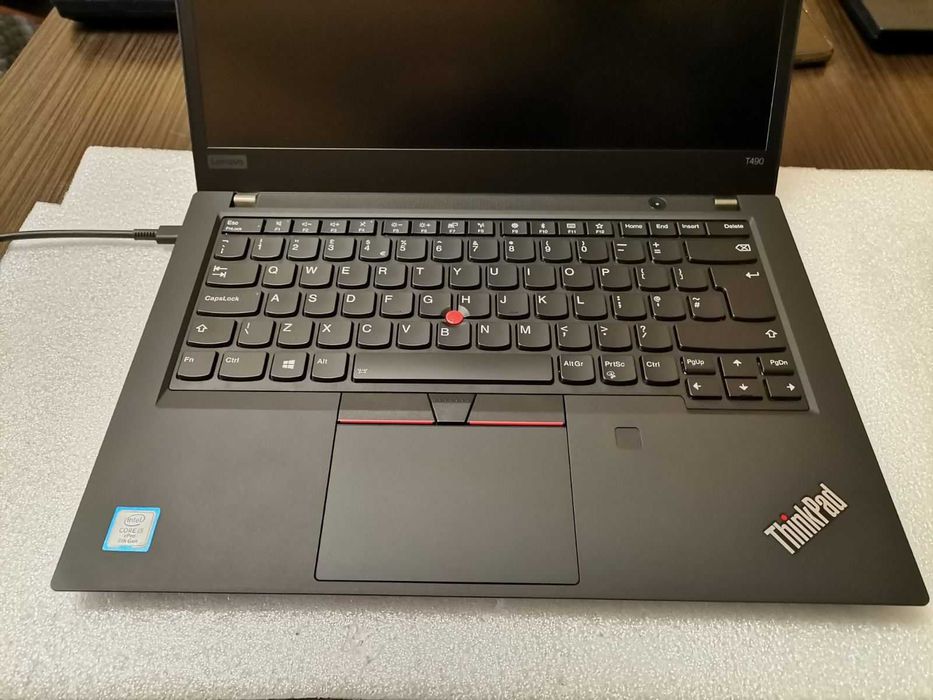 Lenovo ThinkPad T490