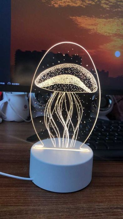 Холограмна 3D LED нощна лампа