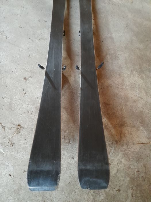 Schiuri 155 cm.in stare buna 280  ron