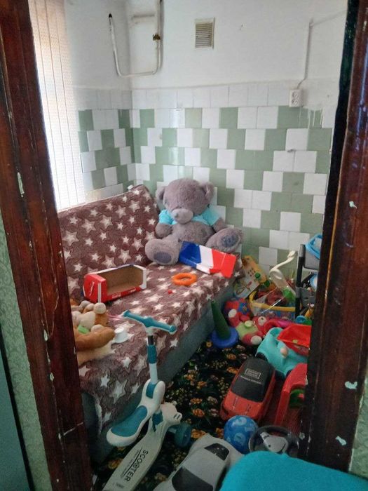 2 хонали 3 хонага мосланган,  олди ва оркасида агароти бор