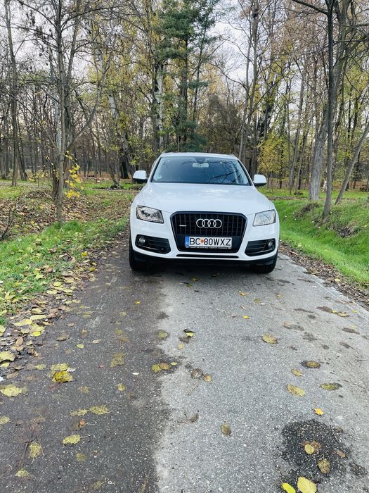 Vand  AUDI Q5 full 2.0 diesel 4x4 impecabil