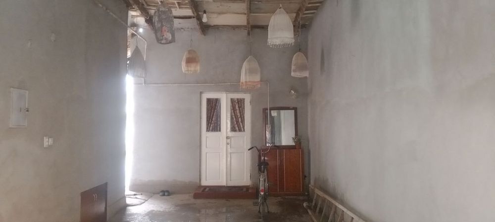 Ховли сотилмокда.