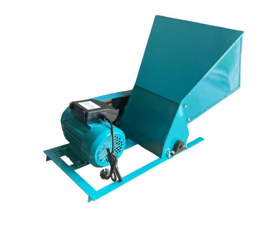 Zdrobitor de fructe si legume Broman motor 3KW productie 800 Kg/h .