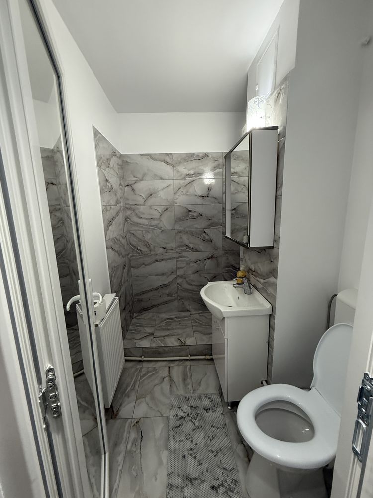 Inchiriez apartament 1 canera obor parter