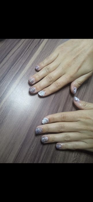 unghii cu gel/ semi
