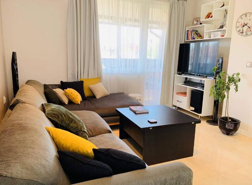 Дава се под наем Двустаен апартамент в Пловдив, Каменица 1 - 79 кв.м за 650 € - Снимка #1