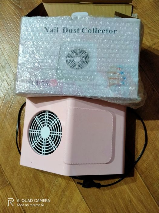 Отдам за большую шоколадку