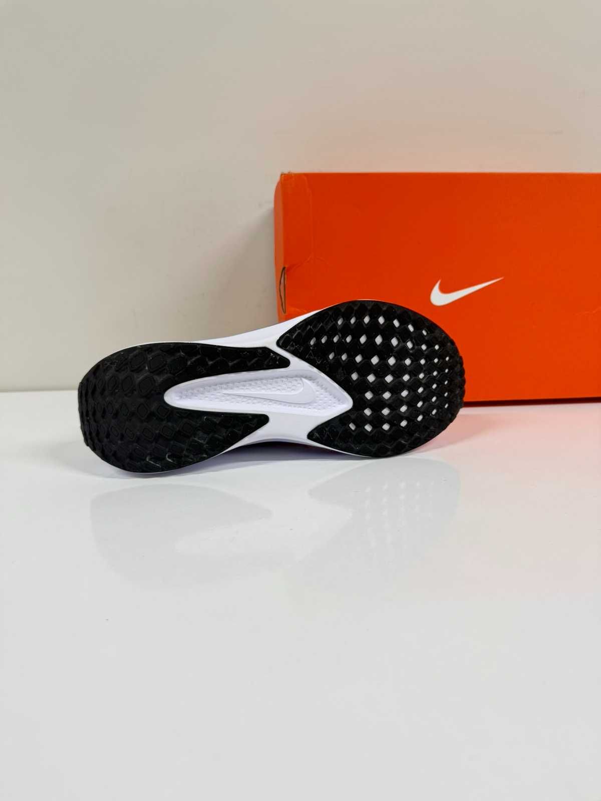 Nike Quest 6 White