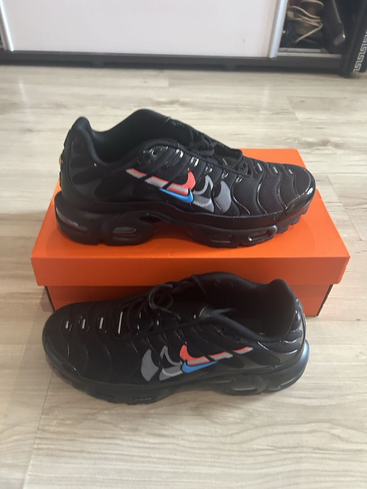 Nike multiswoosh tn air max