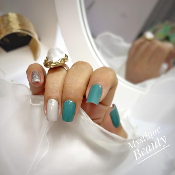 Manichiura si Pedichiura! Mystique Beauty OFERTA