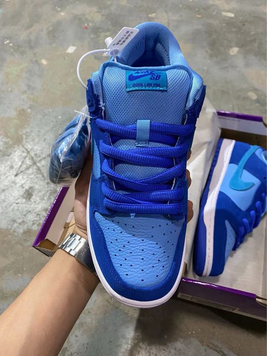 Nike SB Dunk Low Blue Raspberry