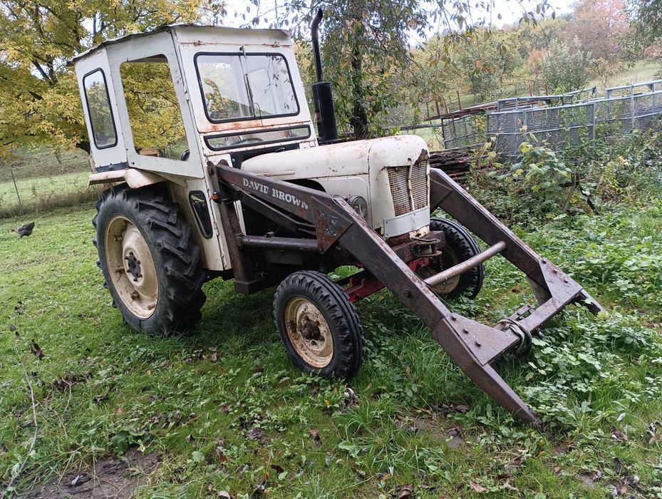 Încărcător frontal / piese tractor David Brown