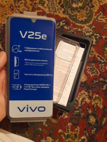 Vivo V25e 1 yil garantiy taloni bor