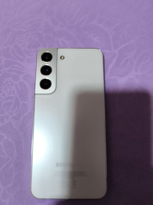 Samsung galaxy s22 dubai 2 sim kartaliy 8/128 200$
