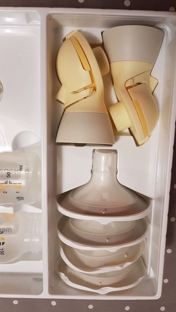 Medela БЮСТИЕ + ПОМПА Swing Maxi двойна