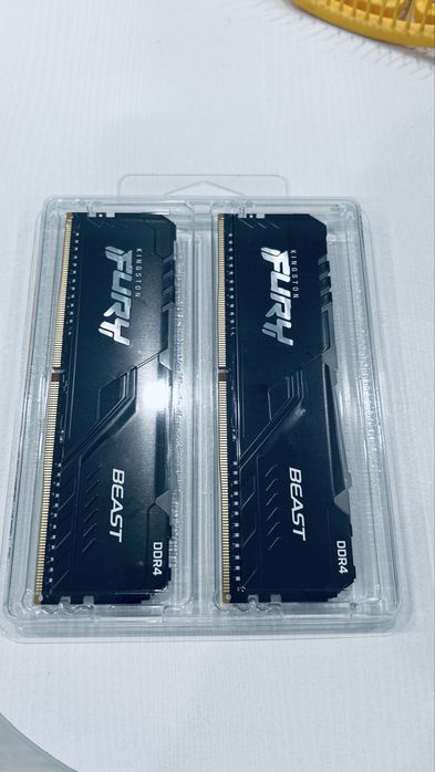Продам комлект оперативной памяти Kingston Fury Beast 2x8GB