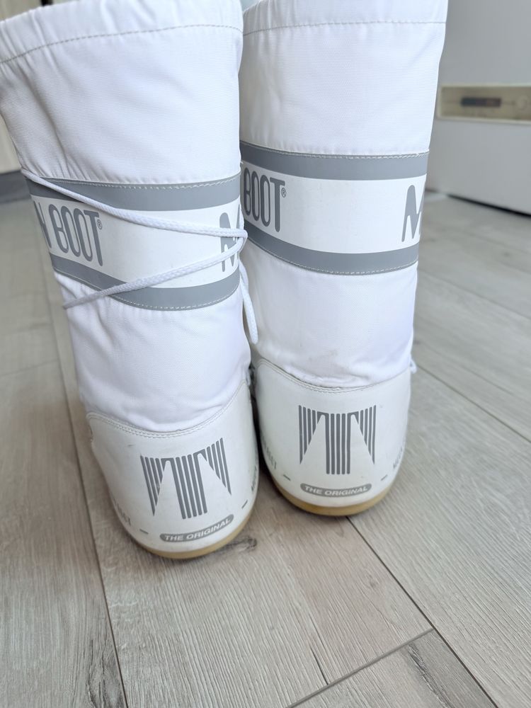 Moon boots 39-41рр 110лв