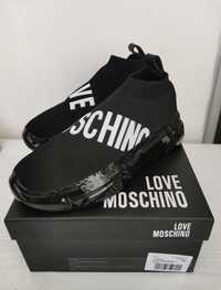 Нови обувки Love Moschino