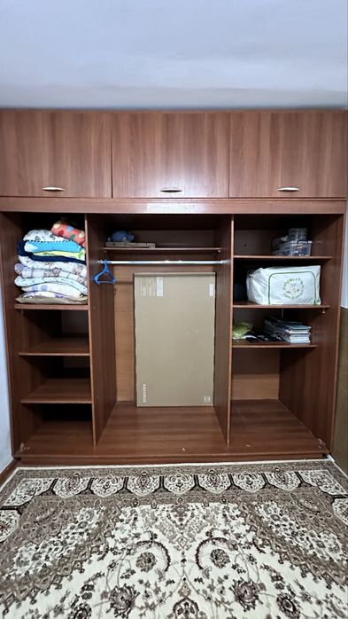 Отдам шкаф большой Бесплатно