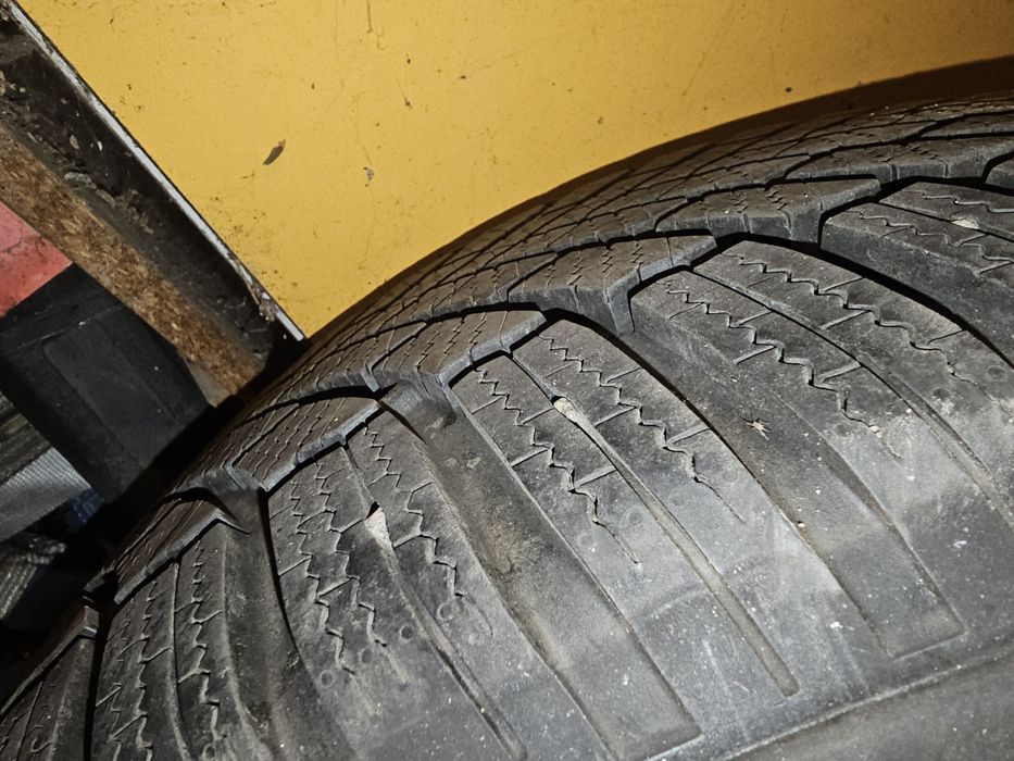 Vand set 4 anvelope de iarna Bridgestone blizzak