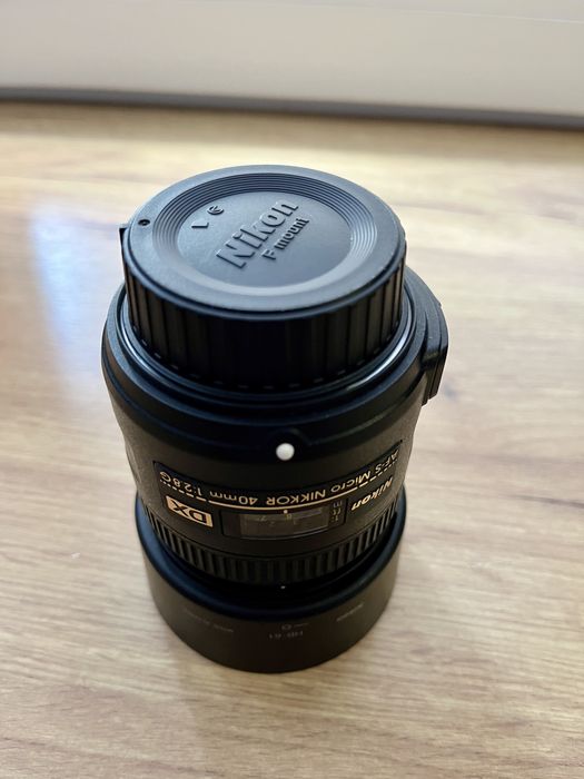 Макро обектив Nikon AF-S DX Micro Nikkor 40mm f/2.8G