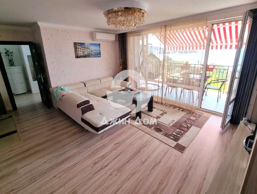 Продава се Тристаен апартамент в к.к. Елените - 110 кв.м за 1591 €/кв.м - Снимка #2