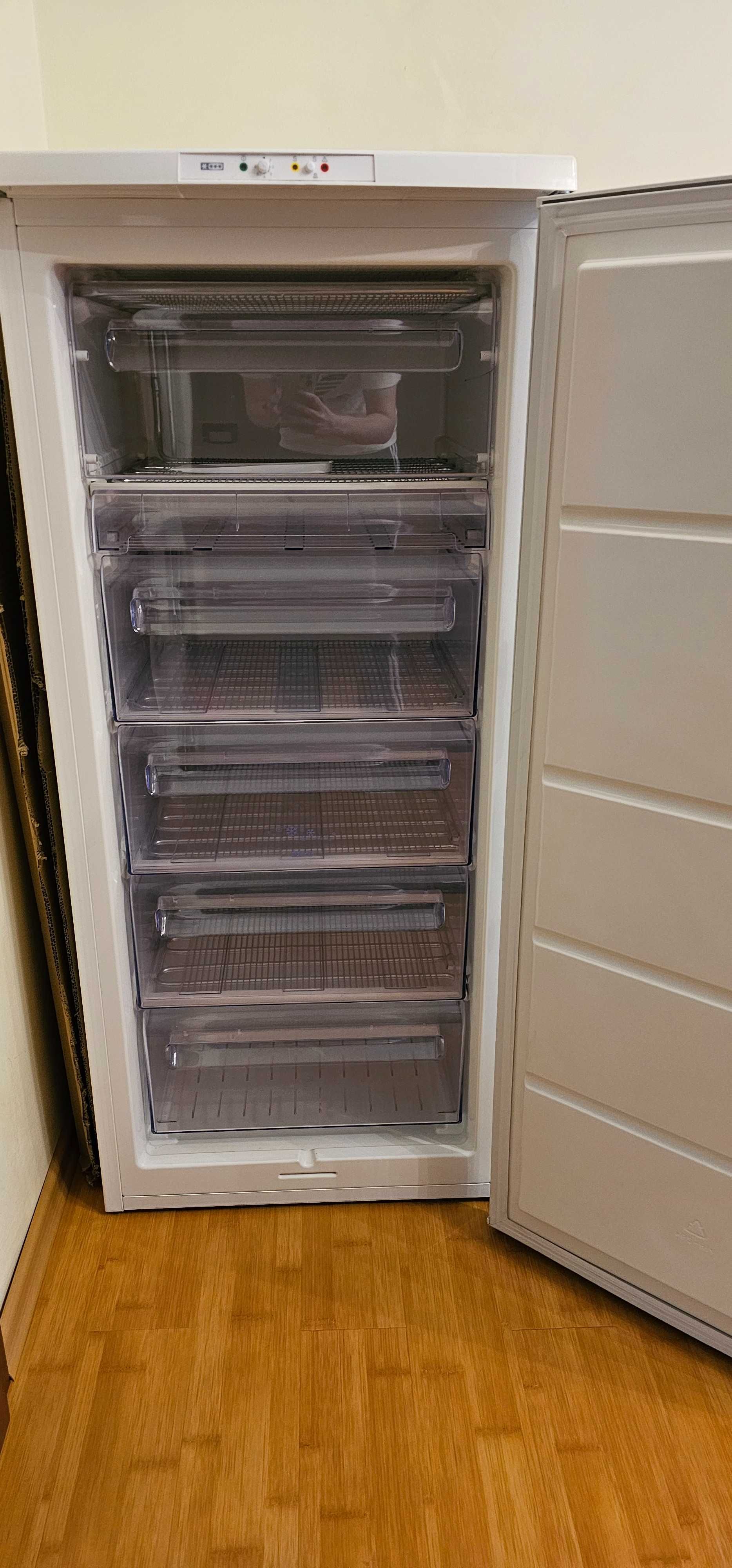 Congelator zanussi 5 sertare