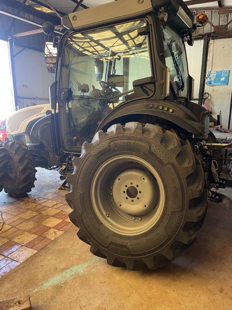 Нови гуми с джанти за трактор ALLIANCE 420/70R24 280/70R18