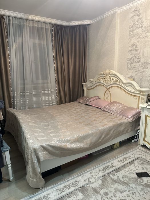 Продам кровать с матрасом