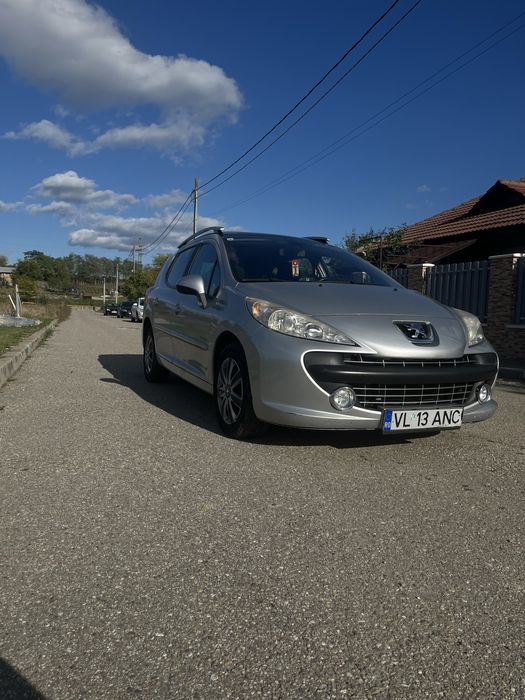 Vand peugeot 207 sw 1.4 benzina 2009