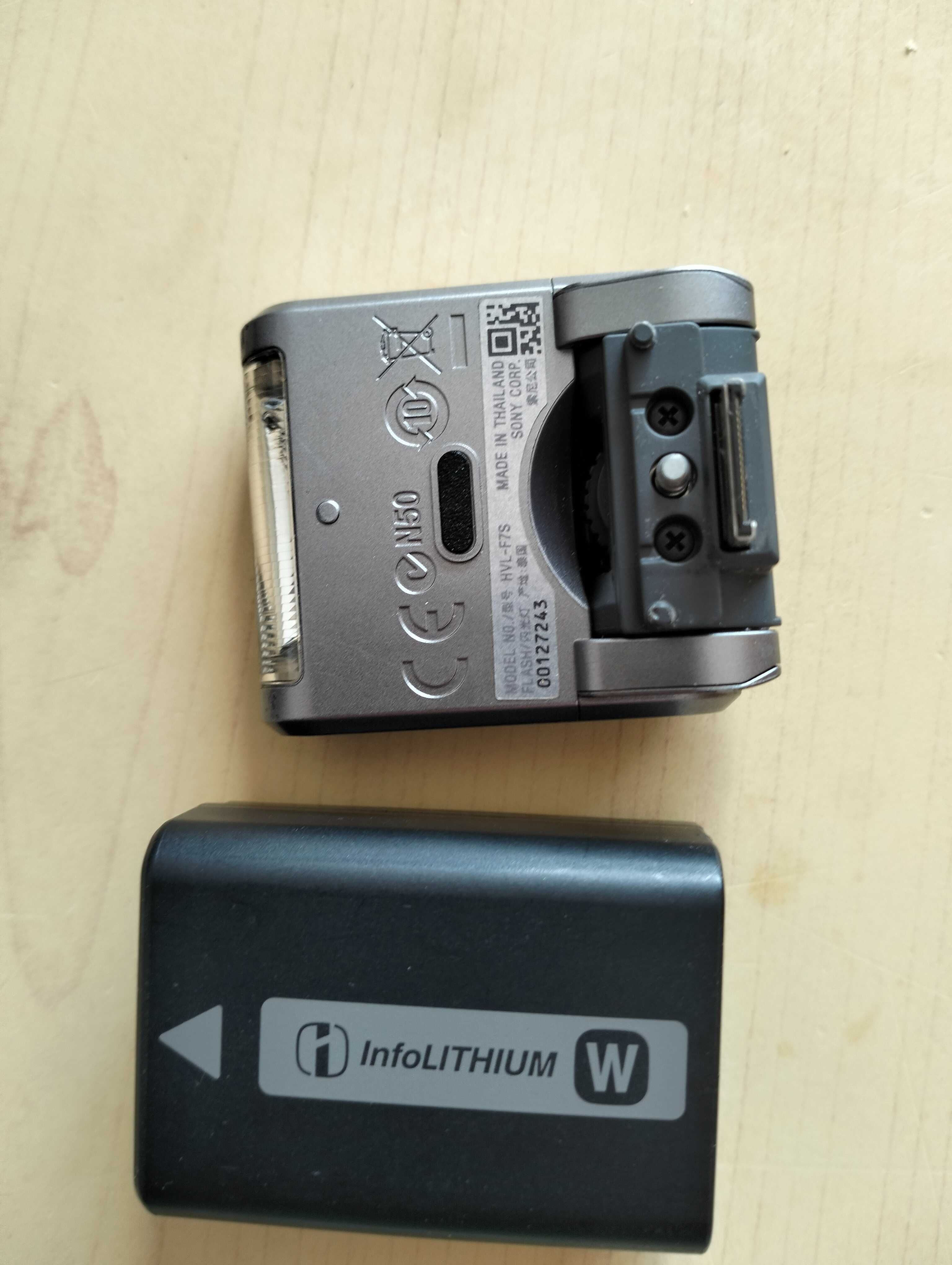 Sony NEX, светкавица и батерия
